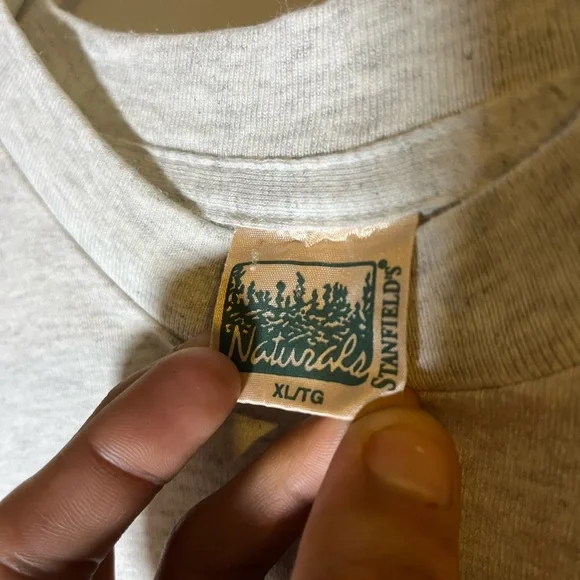 Vintage 90s Alberta graphic shirt - Picture 6 of 8